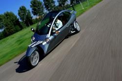 Moto - Moto-masina Carver One �Sculpteaza� curbele ca o - Lumea Auto & Moto