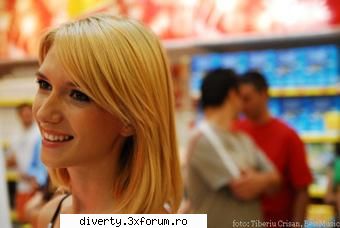 Noutati mondene. - Adela Popescu a lansat Din iubire 2 Duminica - STARS. NEWS.